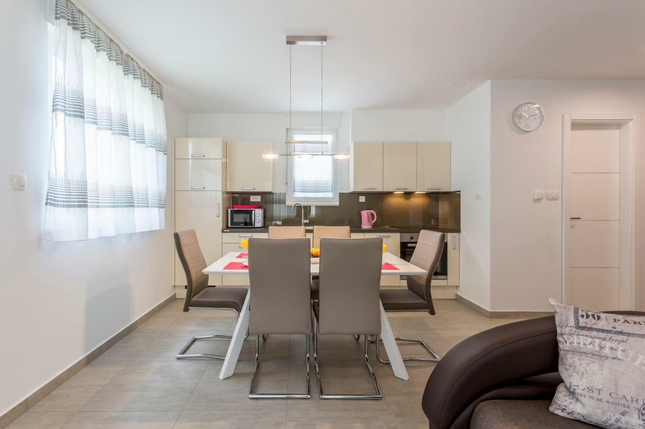 Apartments Villa 19 Podstrana Dış mekan fotoğraf